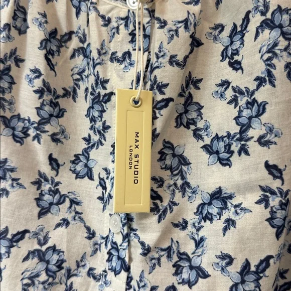 Max Studio Blue Floral Blouse - Picture 3 of 8